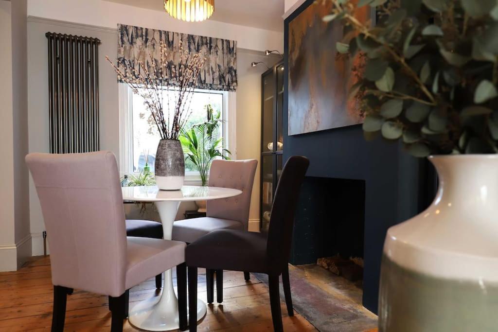 Stylish Townhouse 15 Mins To Laines & Seafront Villa Brighton Luaran gambar